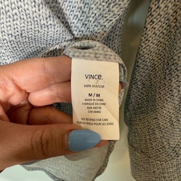 Vince 100% Silk Pullover V-Neck Tunic Long Sleeve Blouse - Women’s M - Picture 7 of 10